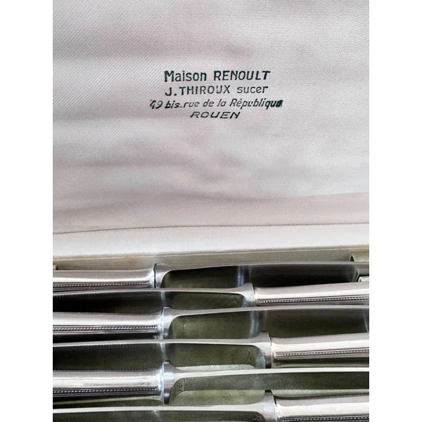 12 couteaux de table Christofle, modèle perles