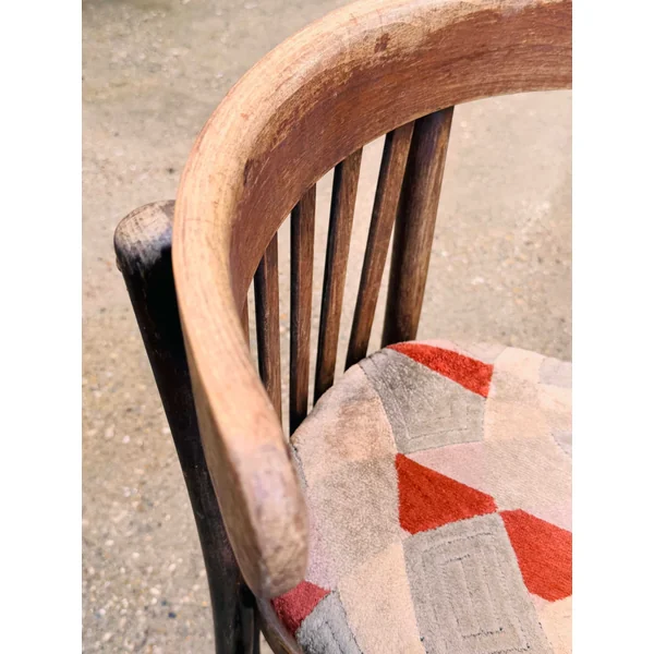 2 chaises bistrot avec galettes en velours