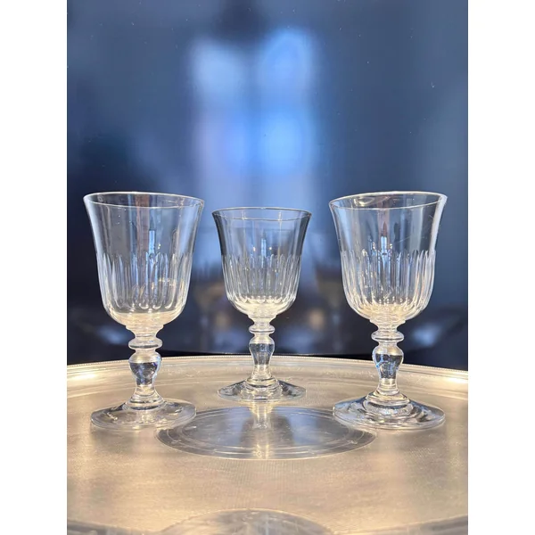 3 verres à vin en cristal ciselé XIXème