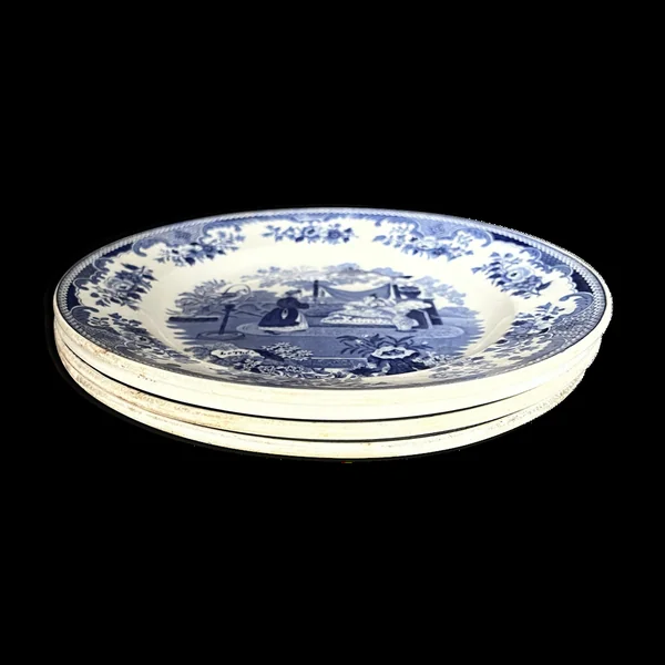 4 assiettes anciennes