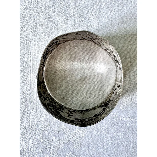 Ancien rond de serviette monogrammé en argent 925