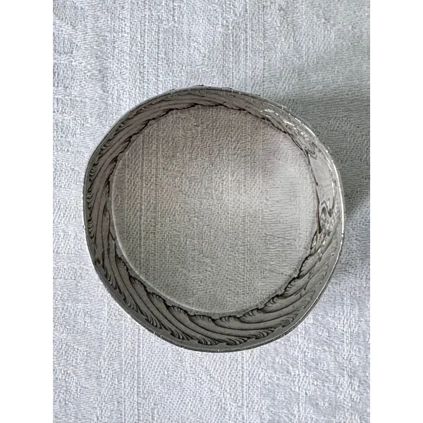 Ancien rond de serviette monogrammé en argent 925