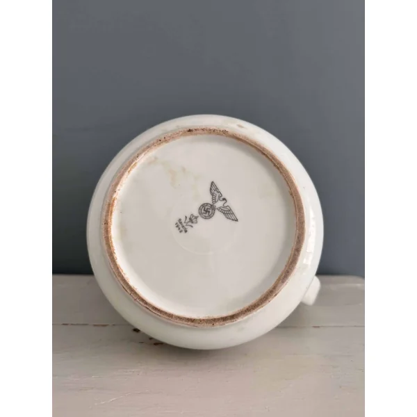 Cafetière Luftwaffe en porcelaine blanche