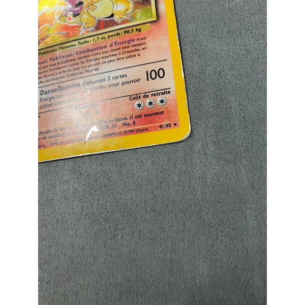Carte pokémon Dracaufeu 4/102 set de base