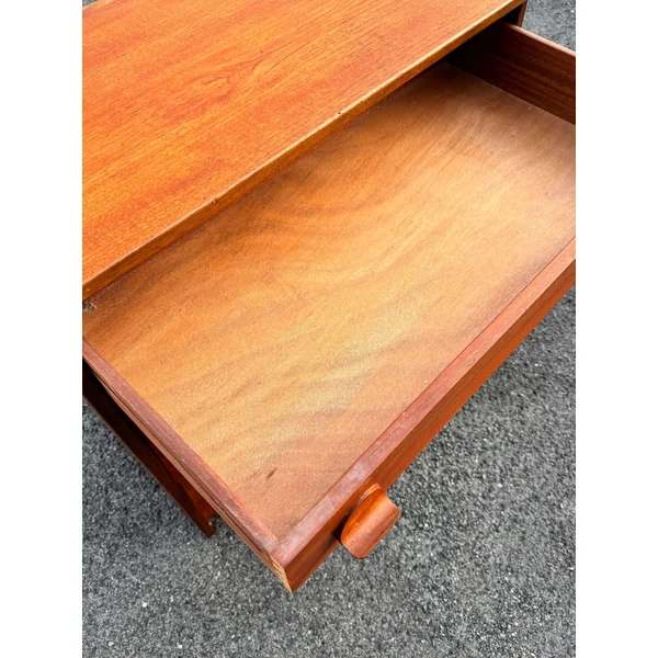 Commode vintage en teck Stag Furniture