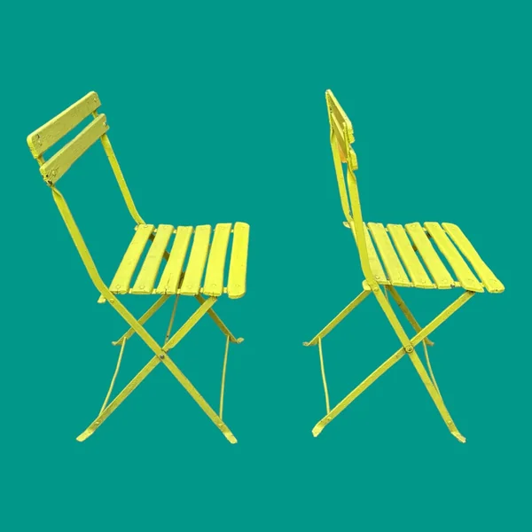 Deux chaises de jardin anciennes