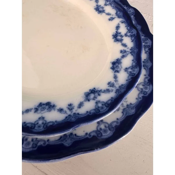 Deux plats ovales Bishop & Stonier Bisto Mansfield, vers 1910