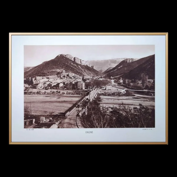 Digne-les-Bains, planche photo imprimée en 1942.