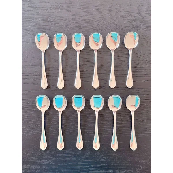 Ecrin de 12 cuillères à glace Christofle, modèle Spatours