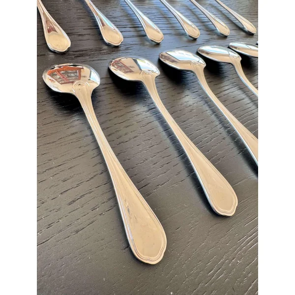 Ecrin de 12 cuillères à glace Christofle, modèle Spatours