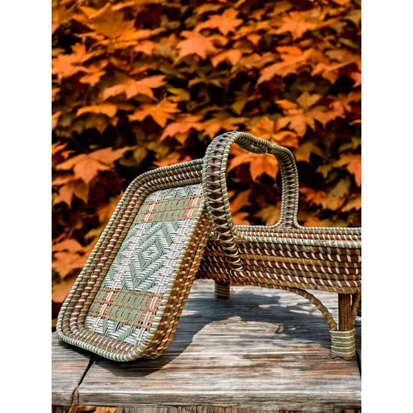 Ensemble panier et plateau anciens en jonc de mer