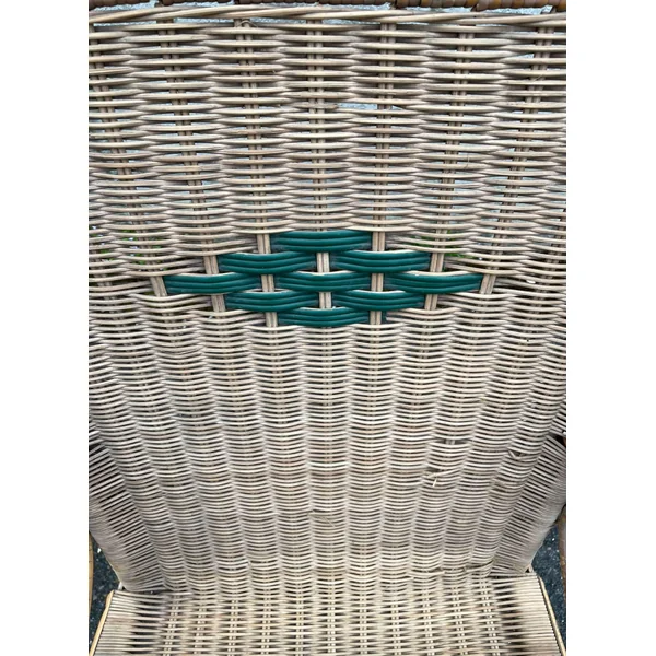 Fauteuil en rotin osier, vers 1950