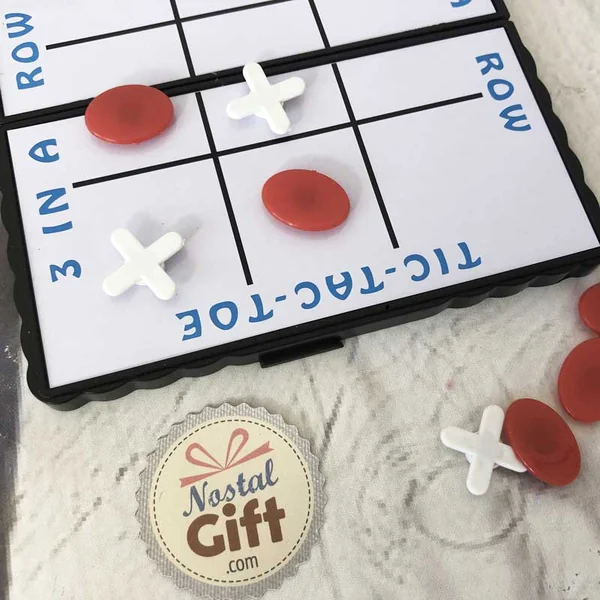 Mini jeu de voyage magnétique - Morpion