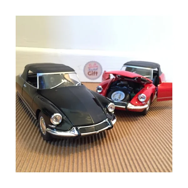Miniature Citroen DS 19 en métal, 1:24