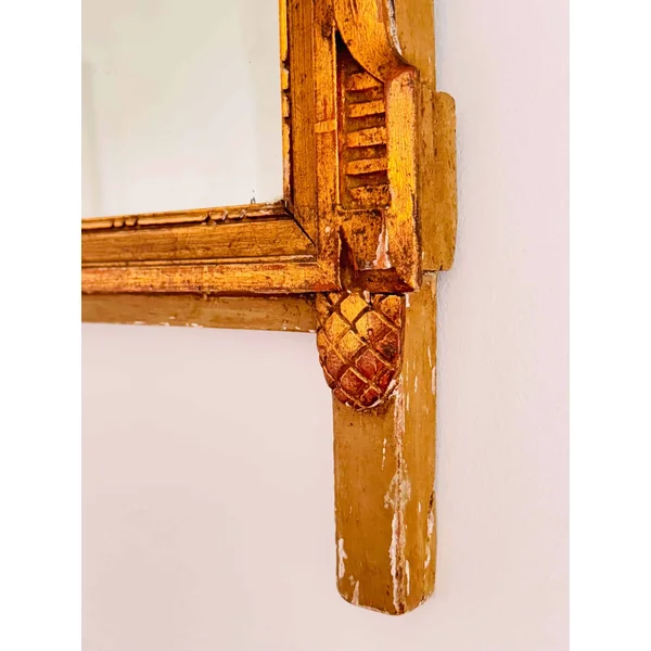 Miroir à fronton en bois doré style Louis XVI