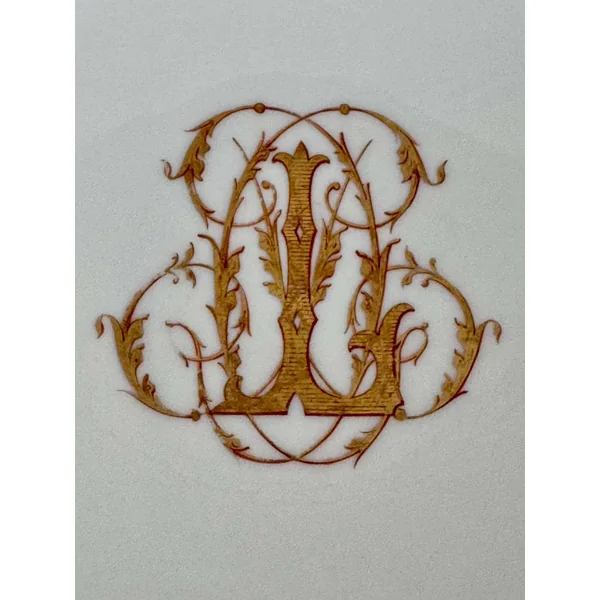 Service de vaisselle en porcelaine de Paris, 41 pièces