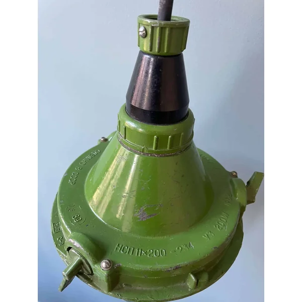 Suspension industrielle Russe, années 1960