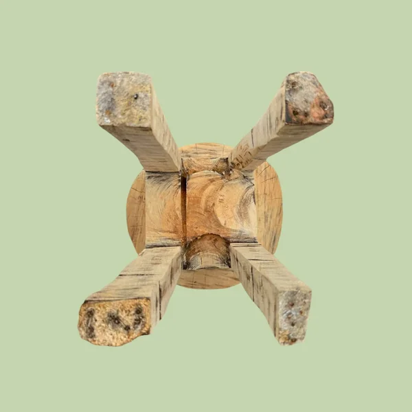Tabouret quadripode brutaliste
