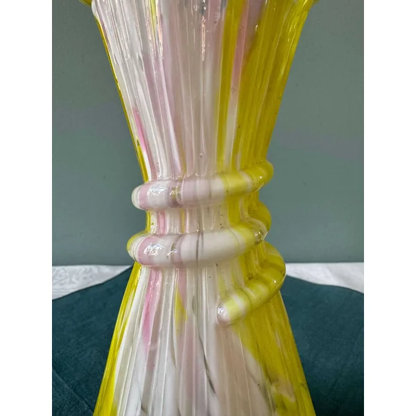 Vase en verre de Clichy soufflé